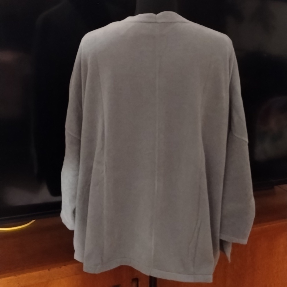 NWT Wynne Lounge gray velour button down cardigan Sz PL - Picture 7 of 12
